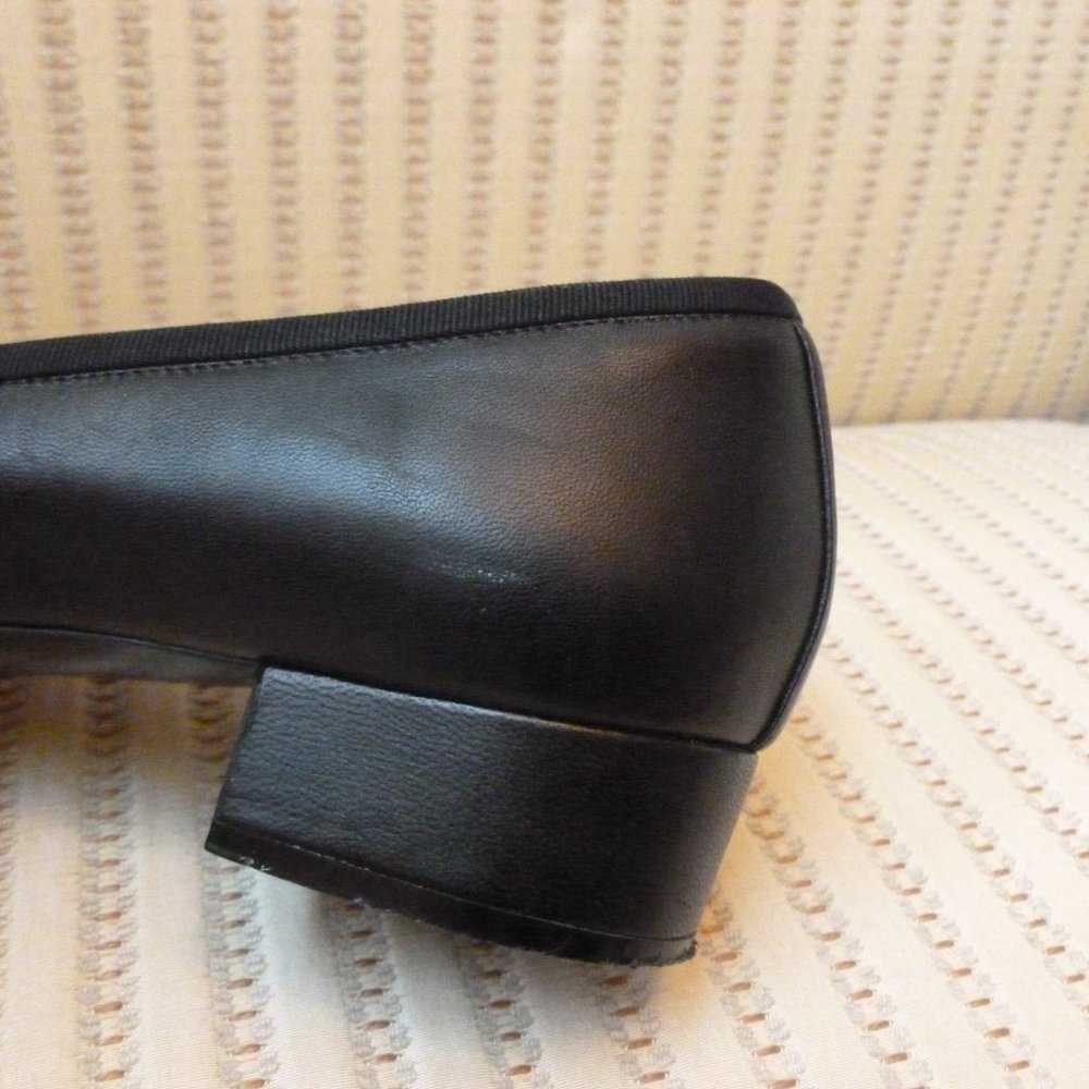 Chanel CC Logo Camellia Flower Low Heel Pumps - Picture 11 of 11